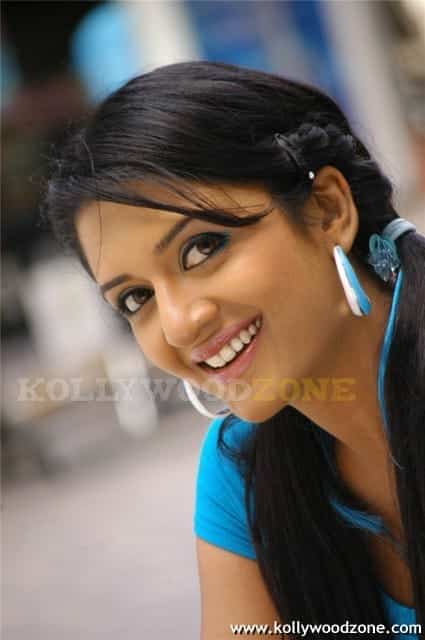 Vimala Raman Spicy Hot Pics 008