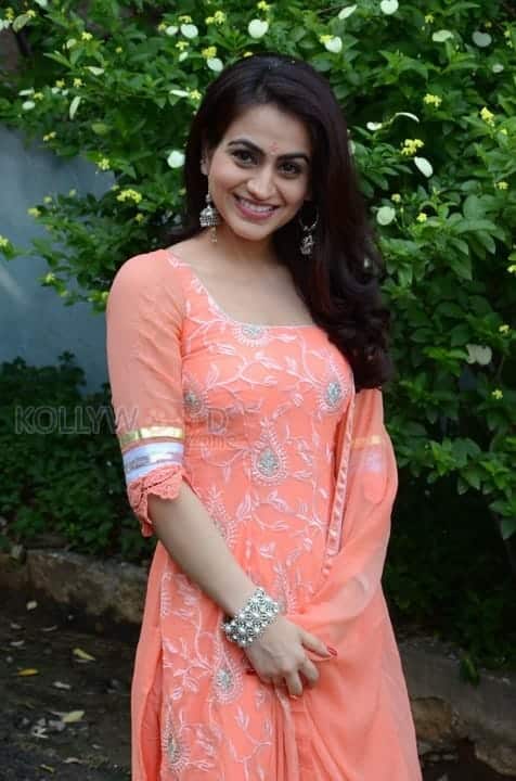 Actress Aksha At Bhadradri Movie Production No 1 Opening Photos 20