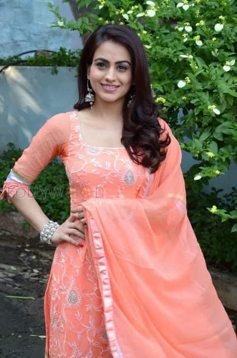 Actress Aksha At Bhadradri Movie Production No 1 Opening Photos 24