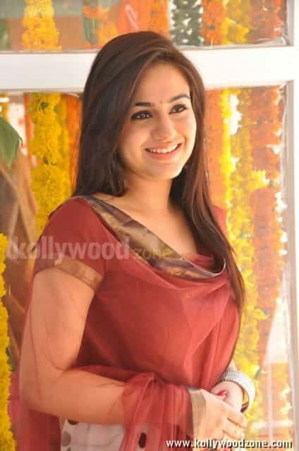 Actress Aksha Photos 03