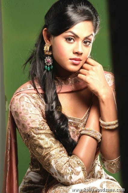 Actress Karthika Sexy Pictures 30