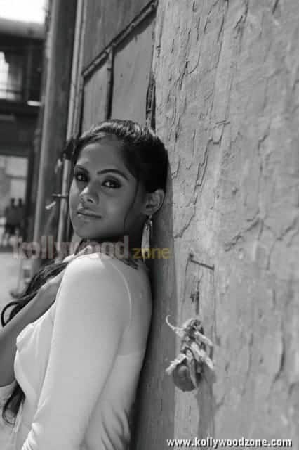 Actress Karthika Sexy Pictures 54