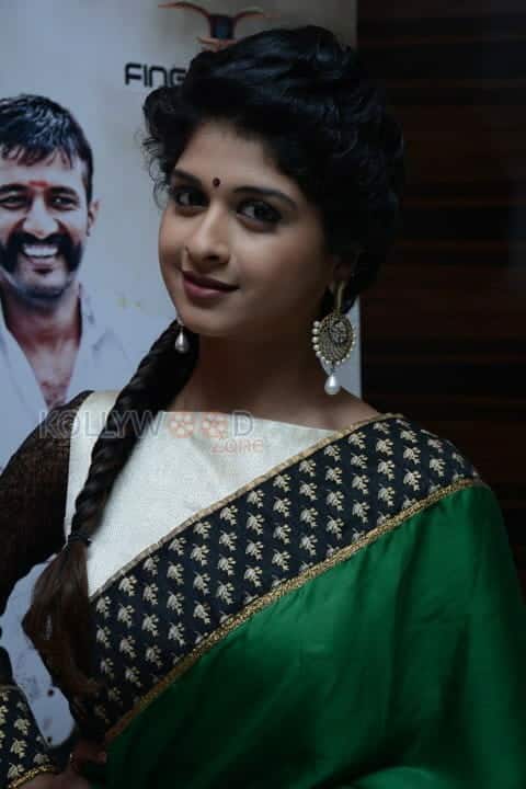 Actress Mrudhula Basker At Thilagar Audio Launch Event Photos 18