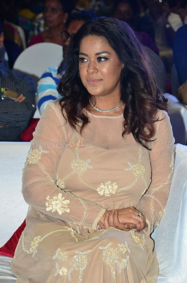 Actress Mumaith Khan Latest Photos 07