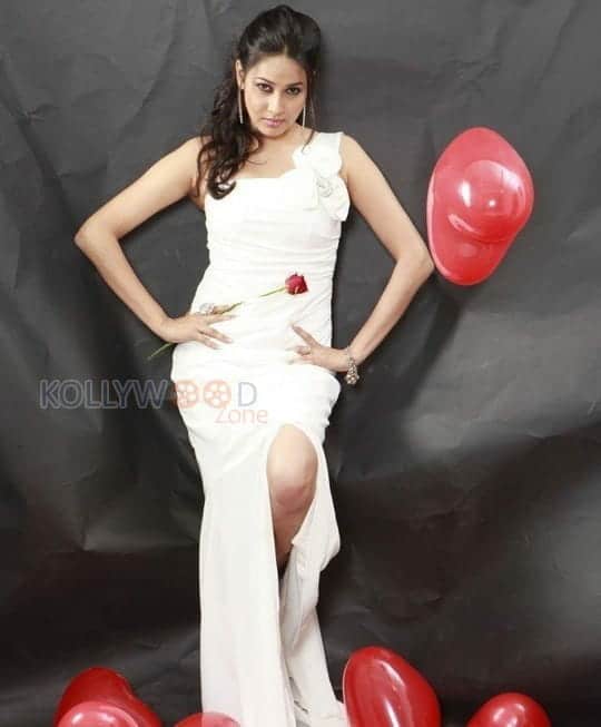 Actress Panchi Bora Sexy Photoshoot Photos 08