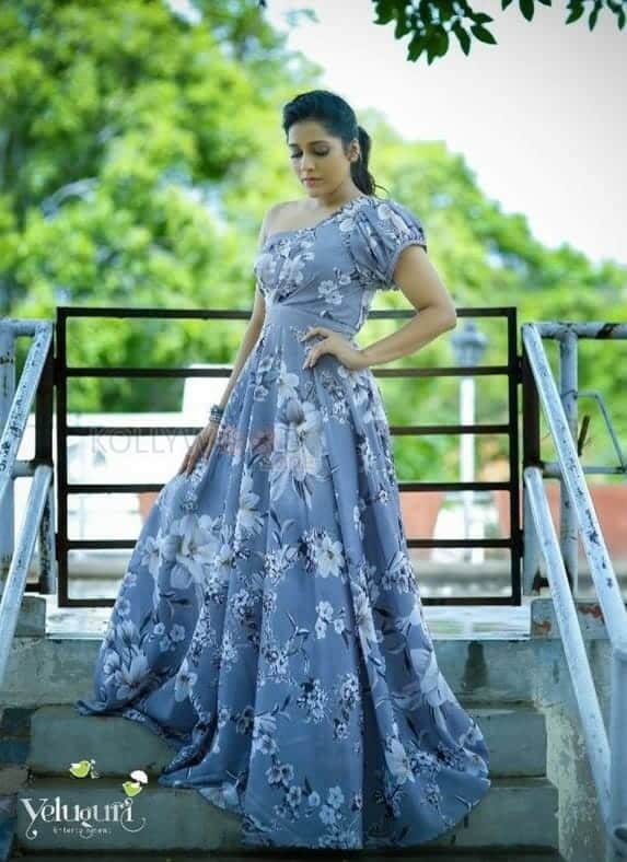 Actress Rashmi Gautam Instagram Photos 16