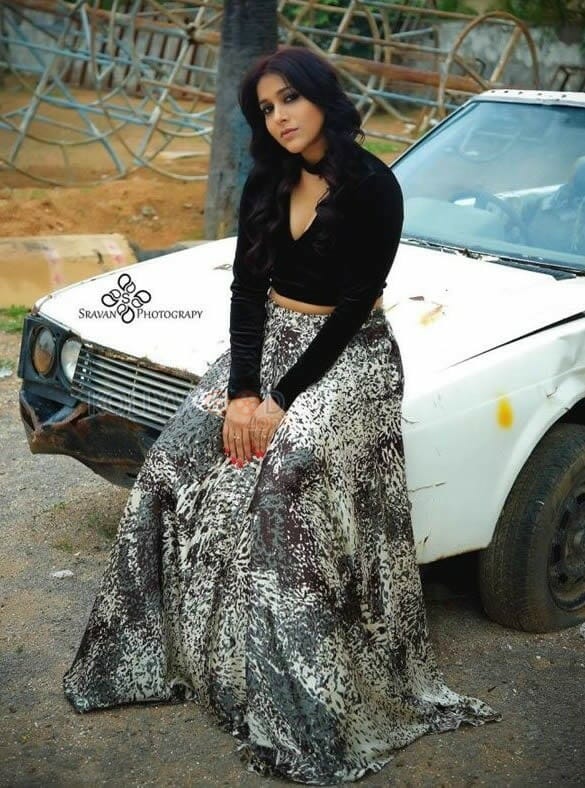 Actress Rashmi Gautam Instagram Photos 17