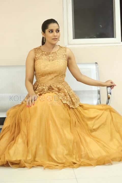 Actress Rashmi Gautam Latest Photoshoot Stills 23