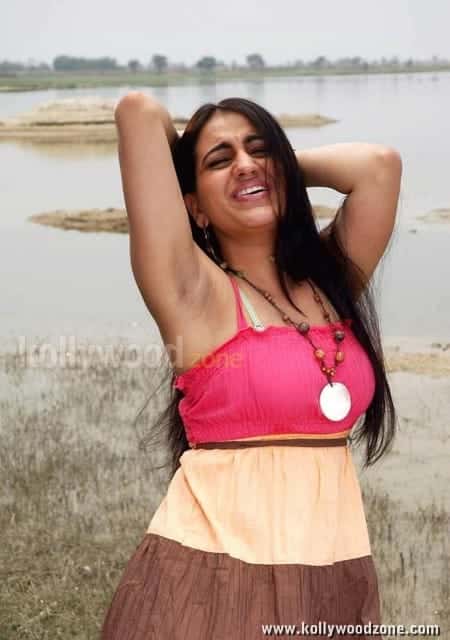 Aksha Sexy Pics 05