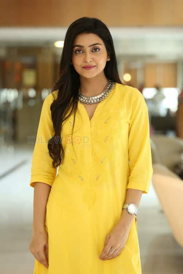 Avantika Mishra Latest Photos 37