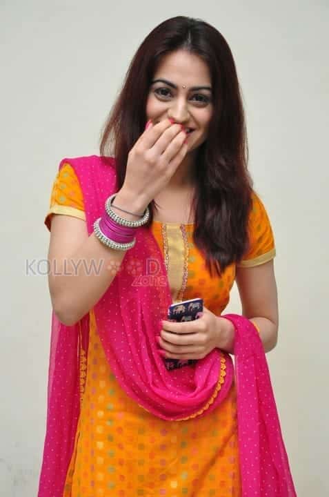 Beautiful Actress Aksha New Stills 09