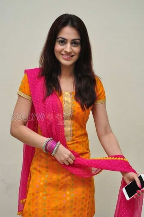 Beautiful Actress Aksha New Stills 13