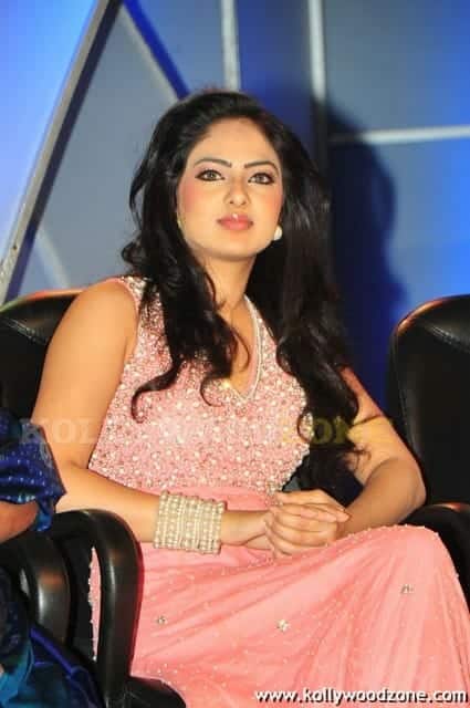 Beautiful Nikesha Patel Stills 05