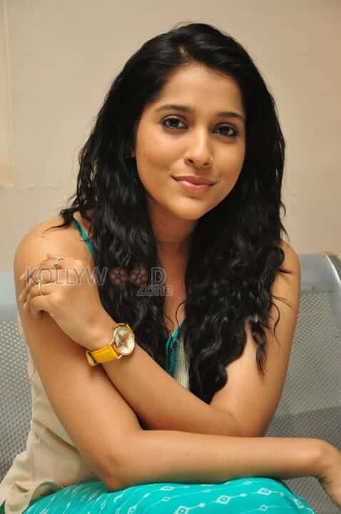 Beautiful Rashmi Gautam Latest Photoshoot Pictures 13