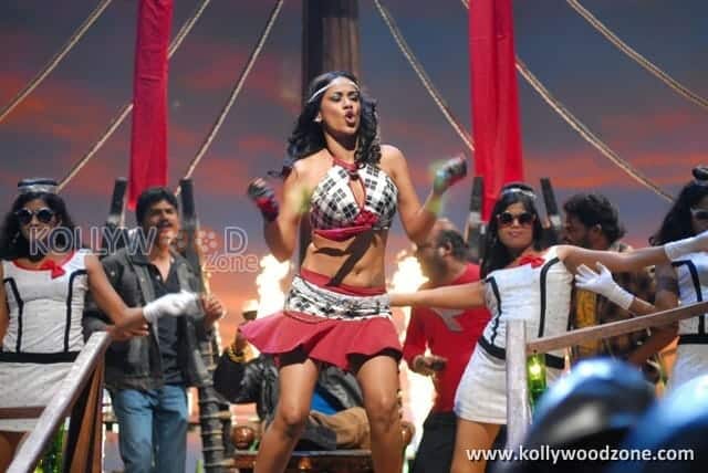 Glamour Actress Mumaith Khan Photos 12