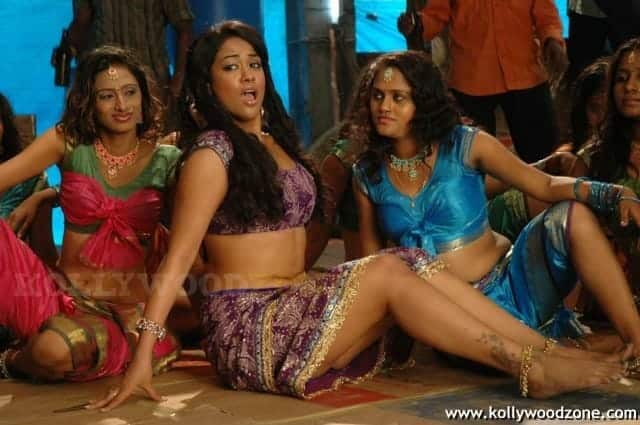 Hot Mumaith Khan Stills 11