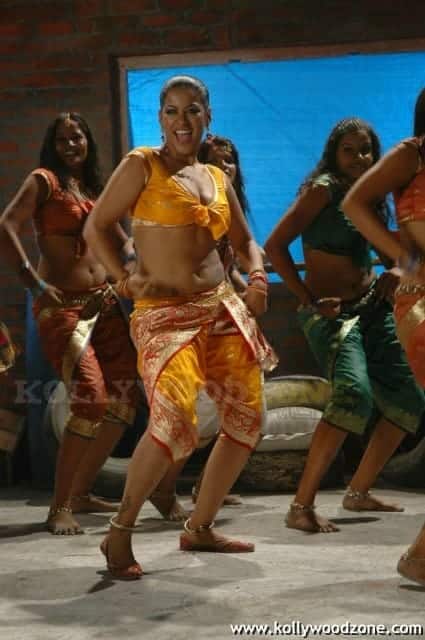 Hot Mumaith Khan Stills 22