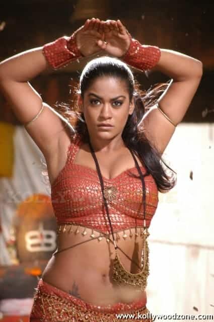 Hot Sexy Mumaith Khan Glamour Stills 45