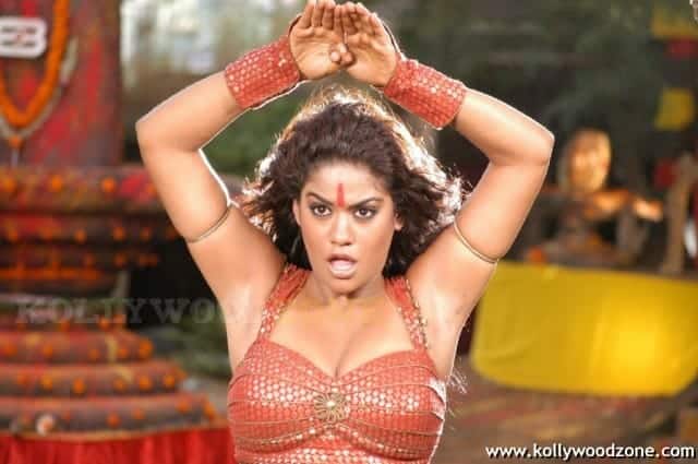 Hot Sexy Mumaith Khan Glamour Stills 49