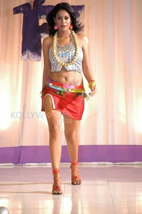 Mumaith Khan Hot Glamour Photos 26