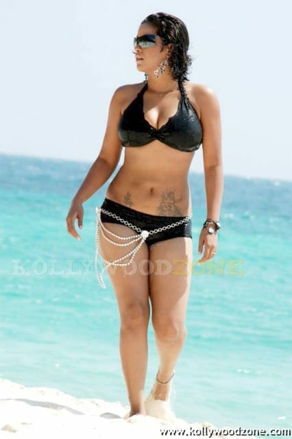 Mumaith Khan Hot Pic