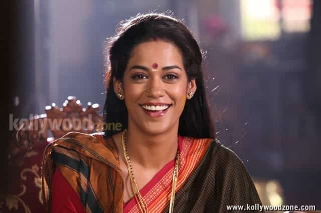 Mumaith Khan Spicy Saree Pictures 53