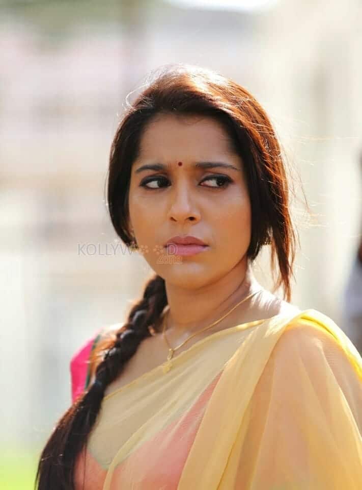 Actress Rashmi Gautam in Guntur Talkies Movie Photos