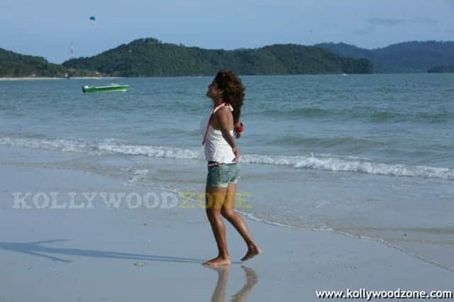 Piaa Bajpai In Goa Movie Stills 03