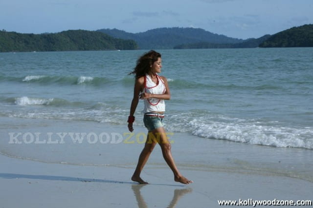 Piaa Bajpai In Goa Movie Stills 04