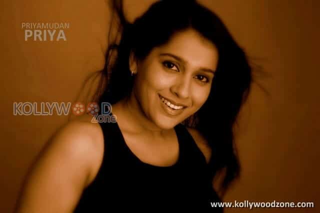 Rashmi Gautam Sexy Photos 02