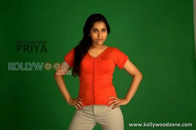 Rashmi Gautam Sexy Photos 19