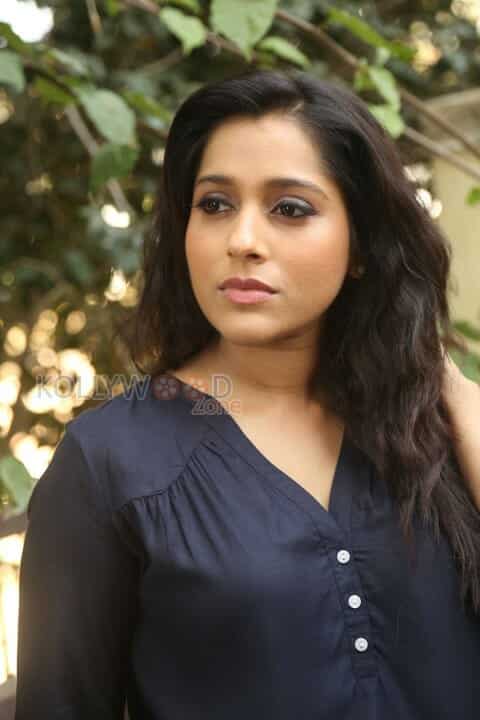 Rashmi Gautam Sexy Stills 10