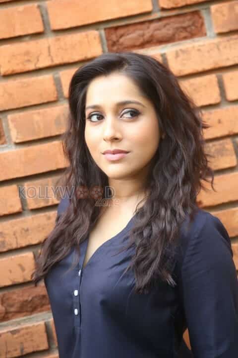 Rashmi Gautam Sexy Stills 35