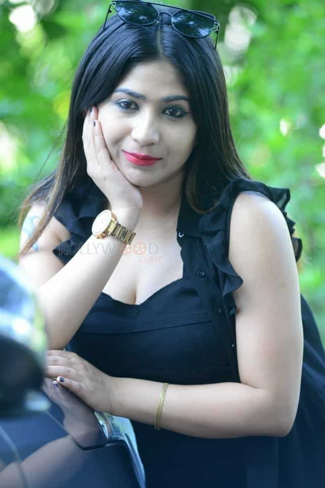 Ravana Lanka Movie Actress Madhu Lagna Das Photos 19