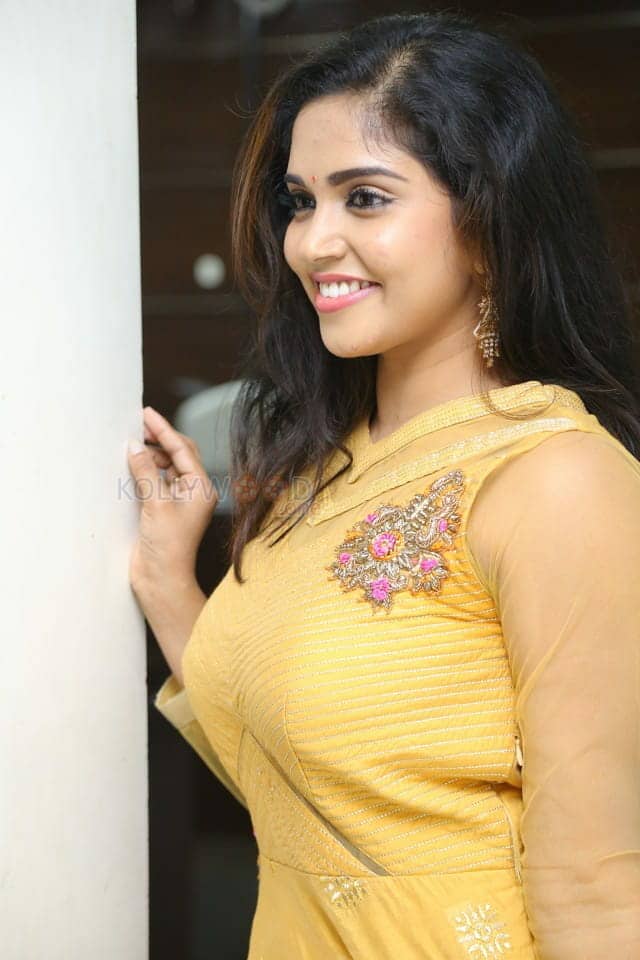 Telugu Actress Karunya Chowdary New Photoshoot Stills 04