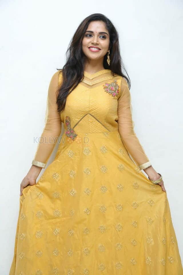 Telugu Actress Karunya Chowdary New Photoshoot Stills 17