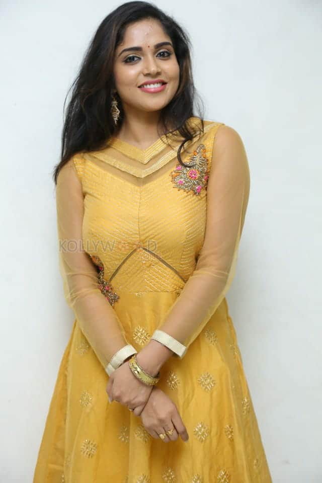 Telugu Actress Karunya Chowdary New Photoshoot Stills 27