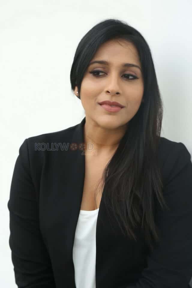 Telugu Movie Actress Rashmi Gautam Pictures 36