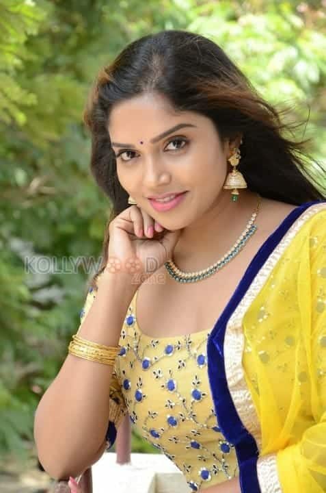 Vasudhaika 1957 Actress Karunya Photos 15