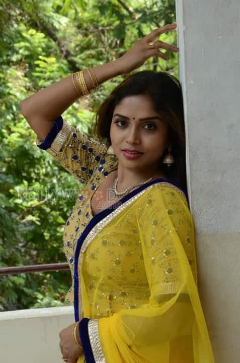 Vasudhaika 1957 Actress Karunya Photos 22