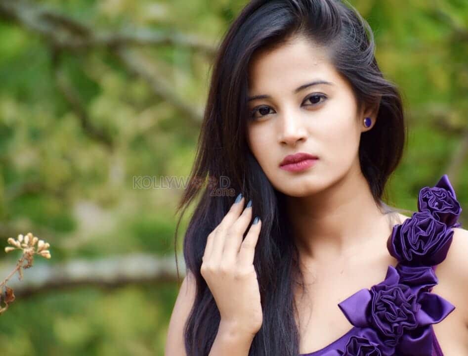 Actress Model Anusha Rai New Photoshoot Photos 02