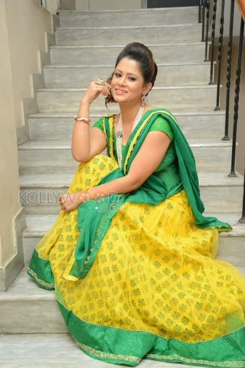 Actress Shilpa Chakravathy Pictures 14