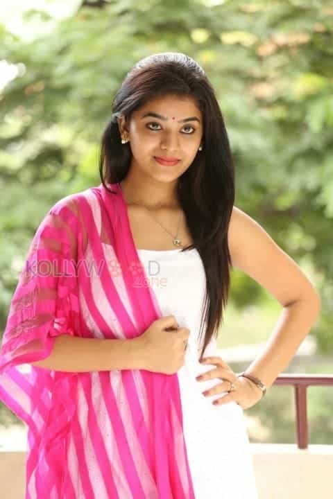 Actress Yamini New Photos 05