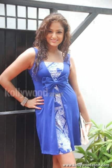 Asmita Sood Sexy Pics 12