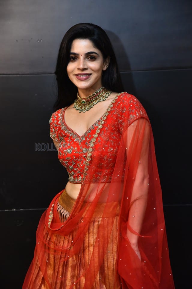 Beautiful Divya Bharathi at Kingston Pre Release Event Photos 05