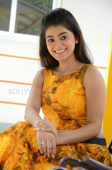 Telugu Actress Yamini Bhaskar Pictures 14