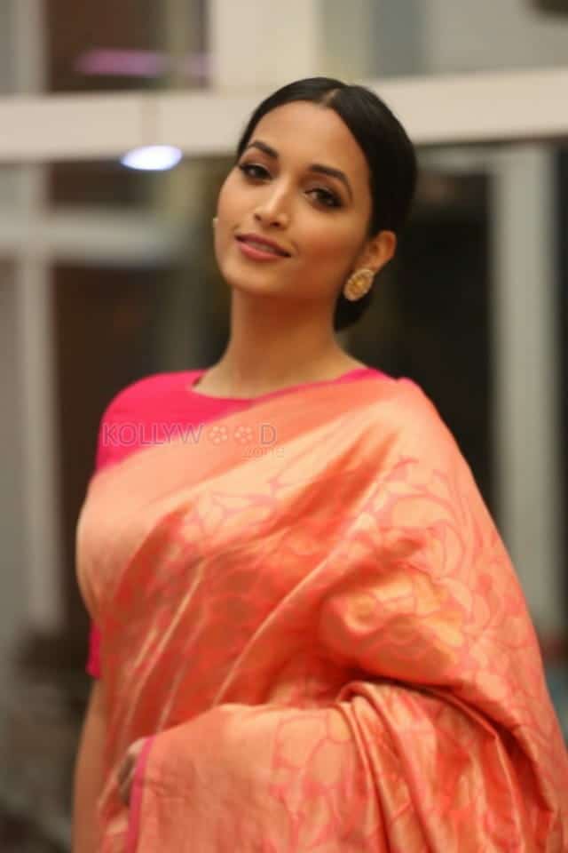 Actress Srinidhi Shetty At Kgf Pre release Event Pictures 04