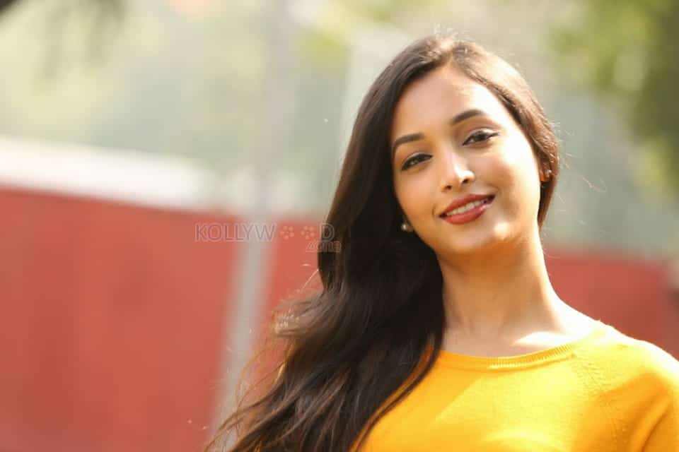 Actress Srinidhi Shetty At Kgf Success Meet Photos 04