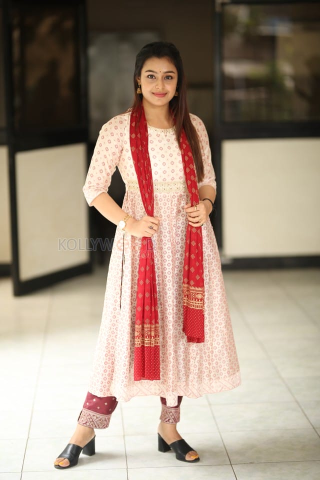 Heroine Mokksha at Alanati Ramachandrudu Interview Pictures 06