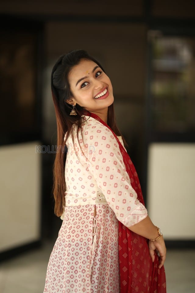 Heroine Mokksha at Alanati Ramachandrudu Interview Pictures 12